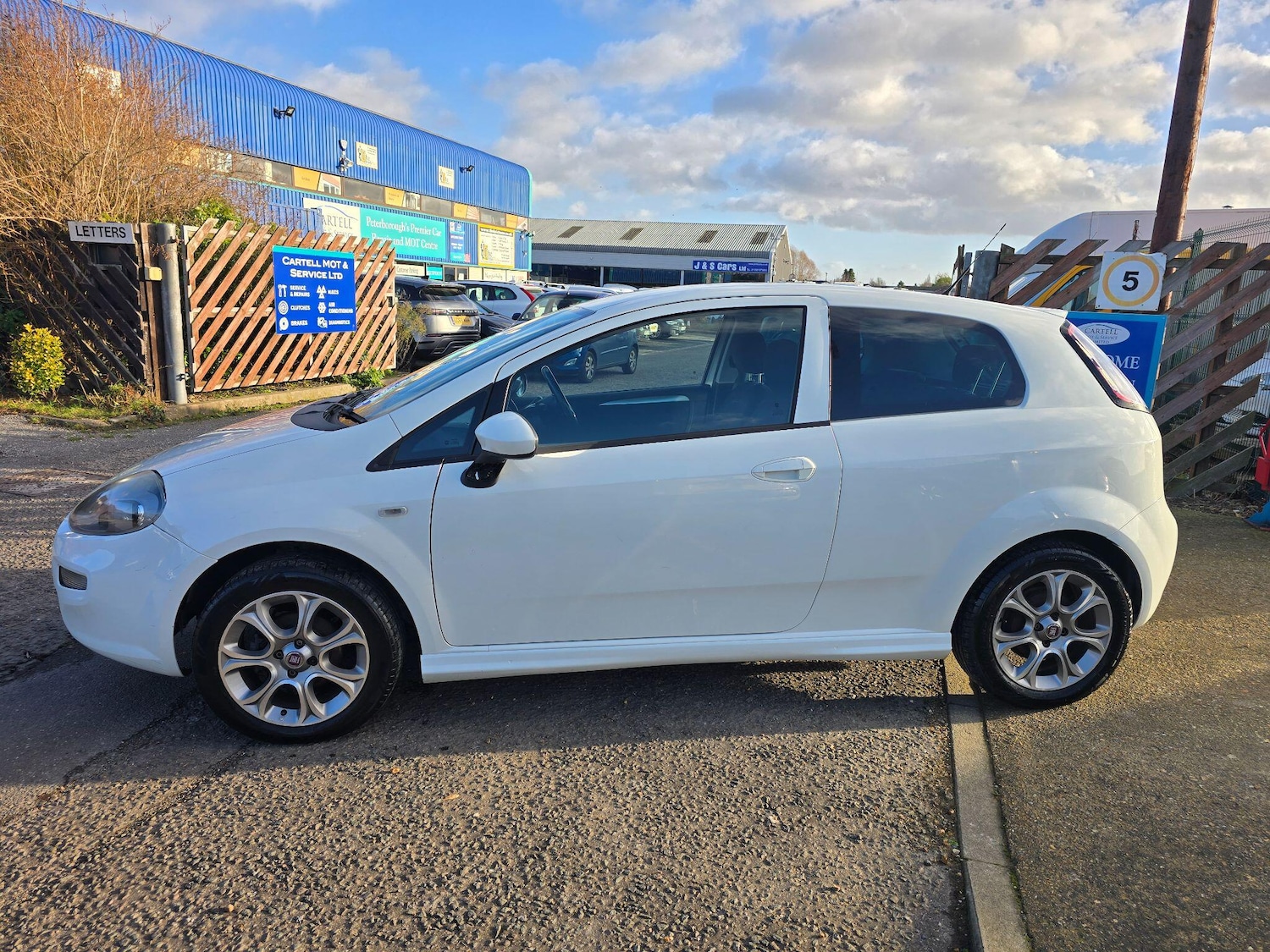 Used Fiat Punto 2013 for sale - 76899552: Photo 6