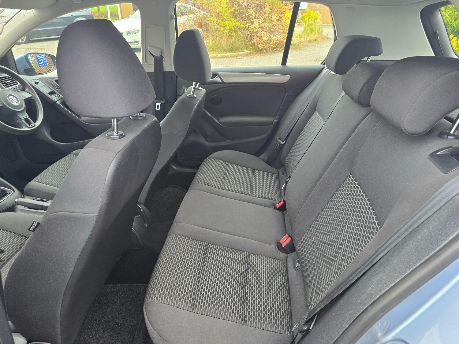 Used Volkswagen Golf 2011 for sale - 76703674: Photo 14