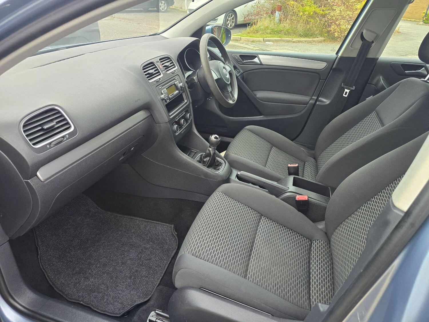 Used Volkswagen Golf 2011 for sale - 76703674: Photo 15