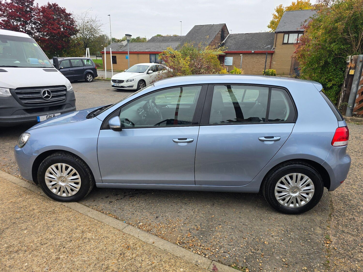 Used Volkswagen Golf 2011 for sale - 76703674: Photo 6