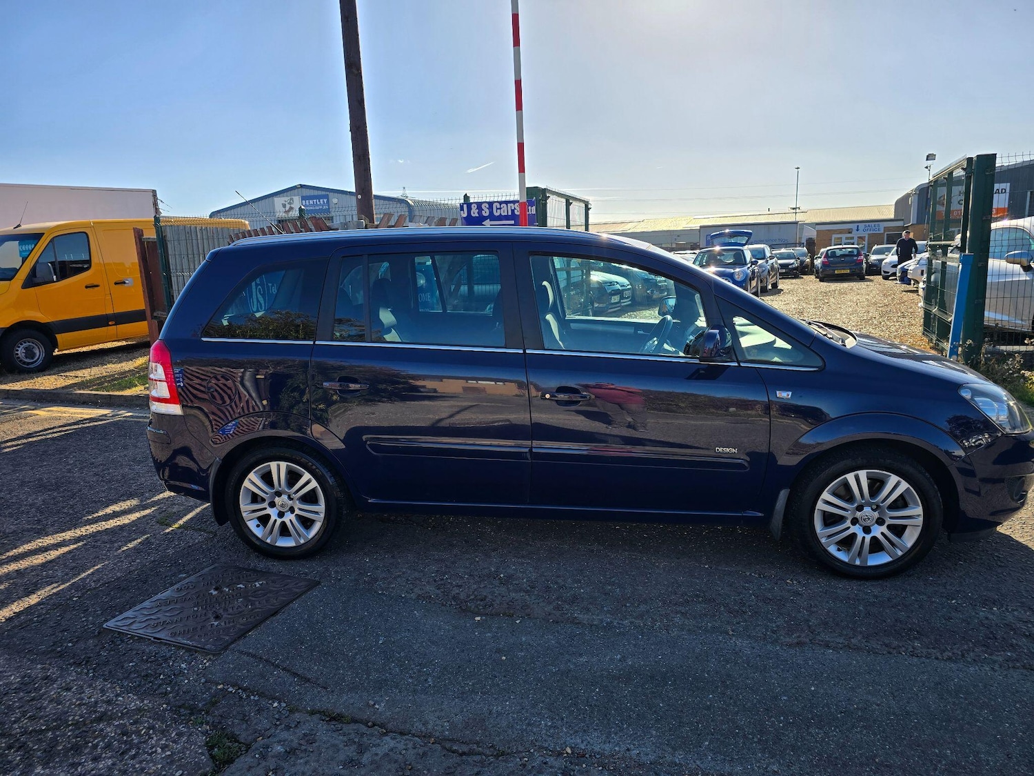Used Vauxhall Zafira 2013 for sale - 76703690: Photo 2