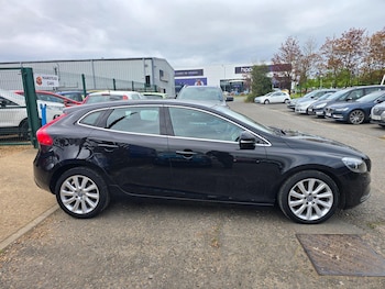 Used Volvo V40 2014 for sale - 78292504: Photo