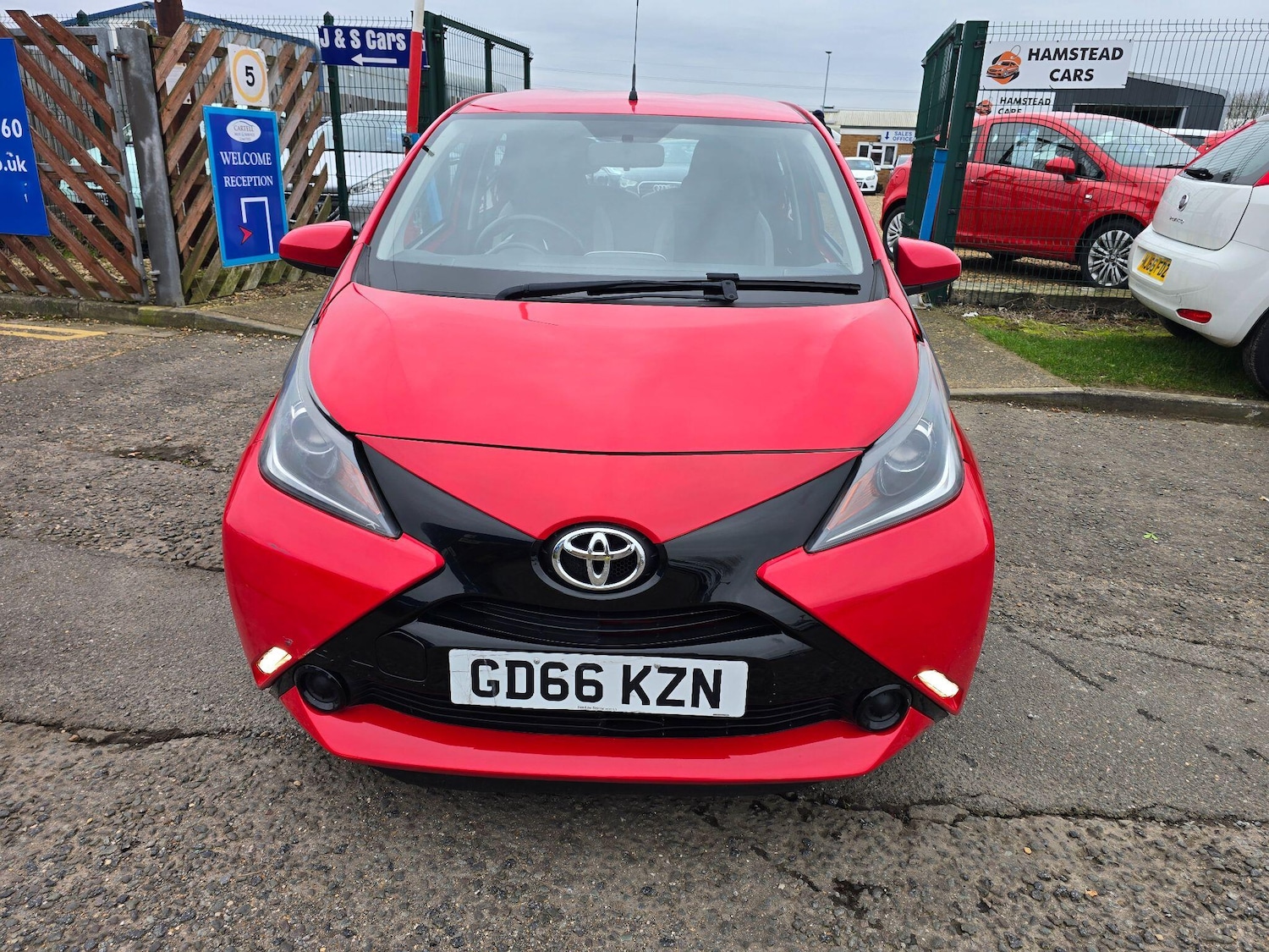 Used Toyota AYGO 2016 for sale - 77823948: Photo 8