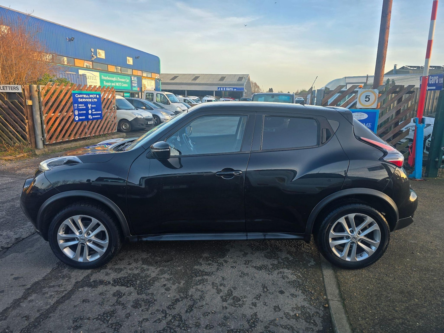 Used Nissan Juke 2015 for sale - 77387695: Photo 6