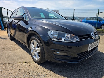 Used Volkswagen Golf 2016 for sale - 78741369: Photo