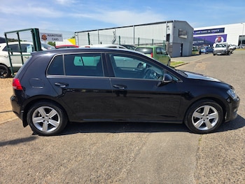 Used Volkswagen Golf 2016 for sale - 78741369: Photo