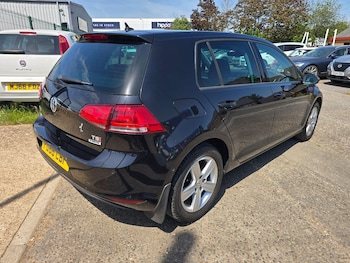 Used Volkswagen Golf 2016 for sale - 78741369: Photo