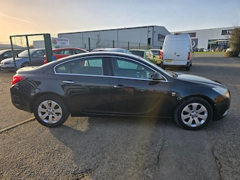 Used Vauxhall Insignia 2011 for sale - 77671141: Photo
