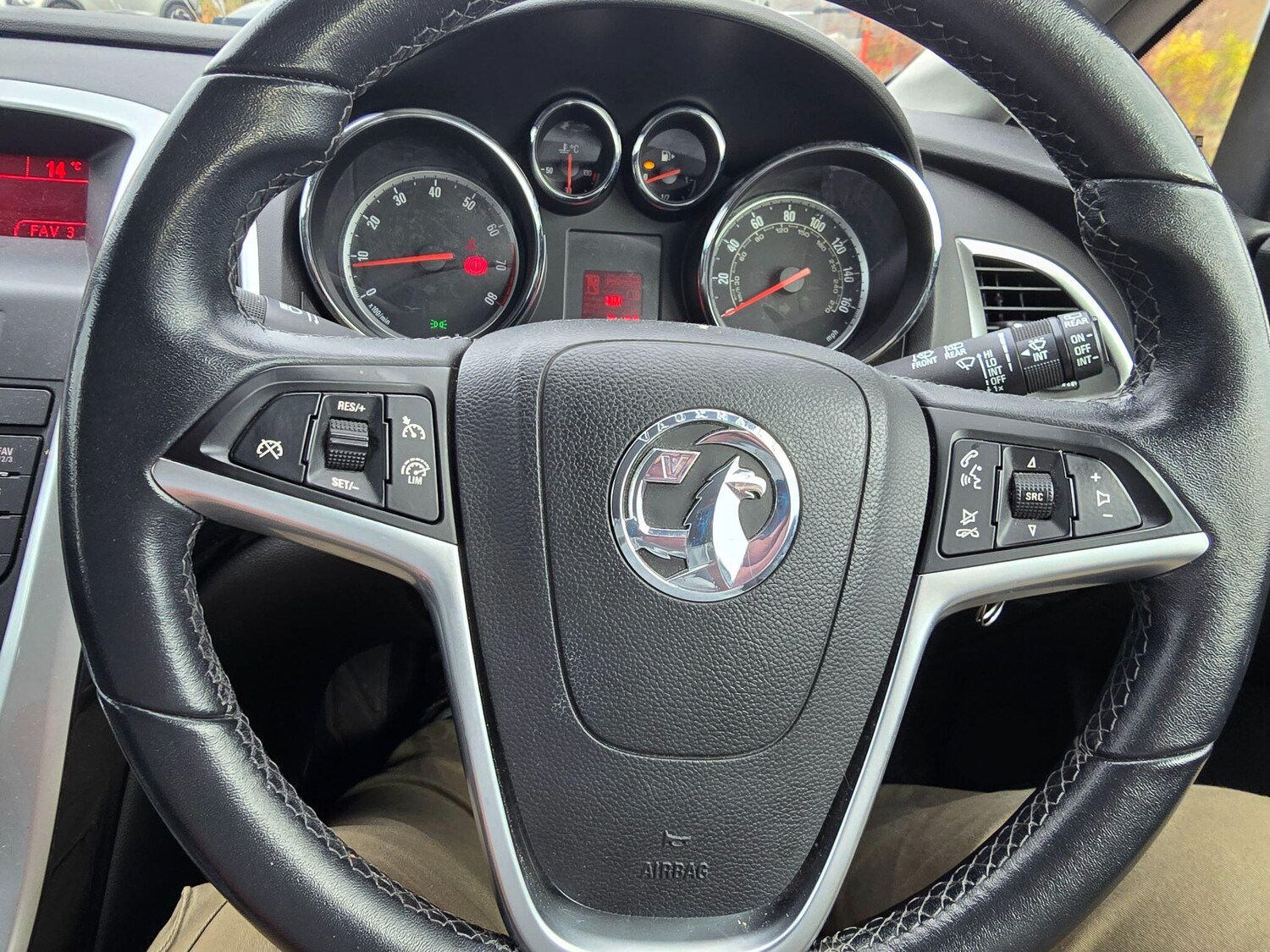 Used Vauxhall Astra 2014 for sale - 76703711: Photo 19