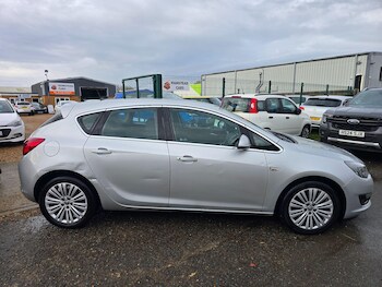 Used Vauxhall Astra 2014 for sale - 76703711: Photo