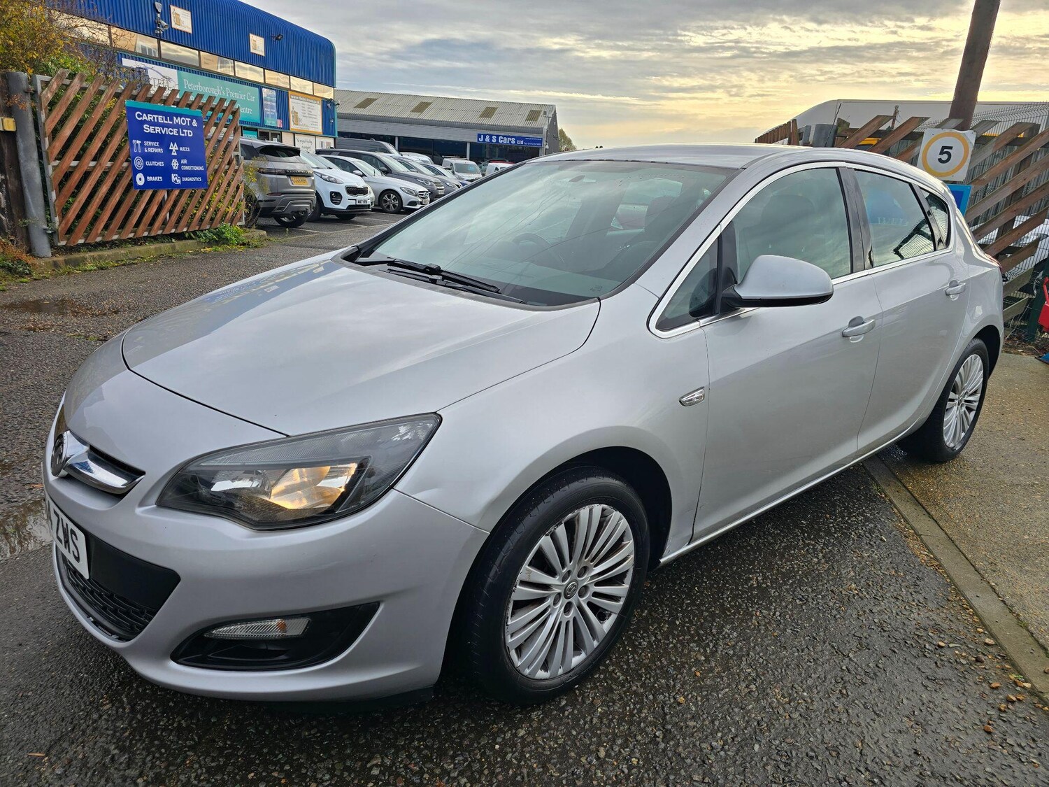 Used Vauxhall Astra 2014 for sale - 76703711: Photo 7