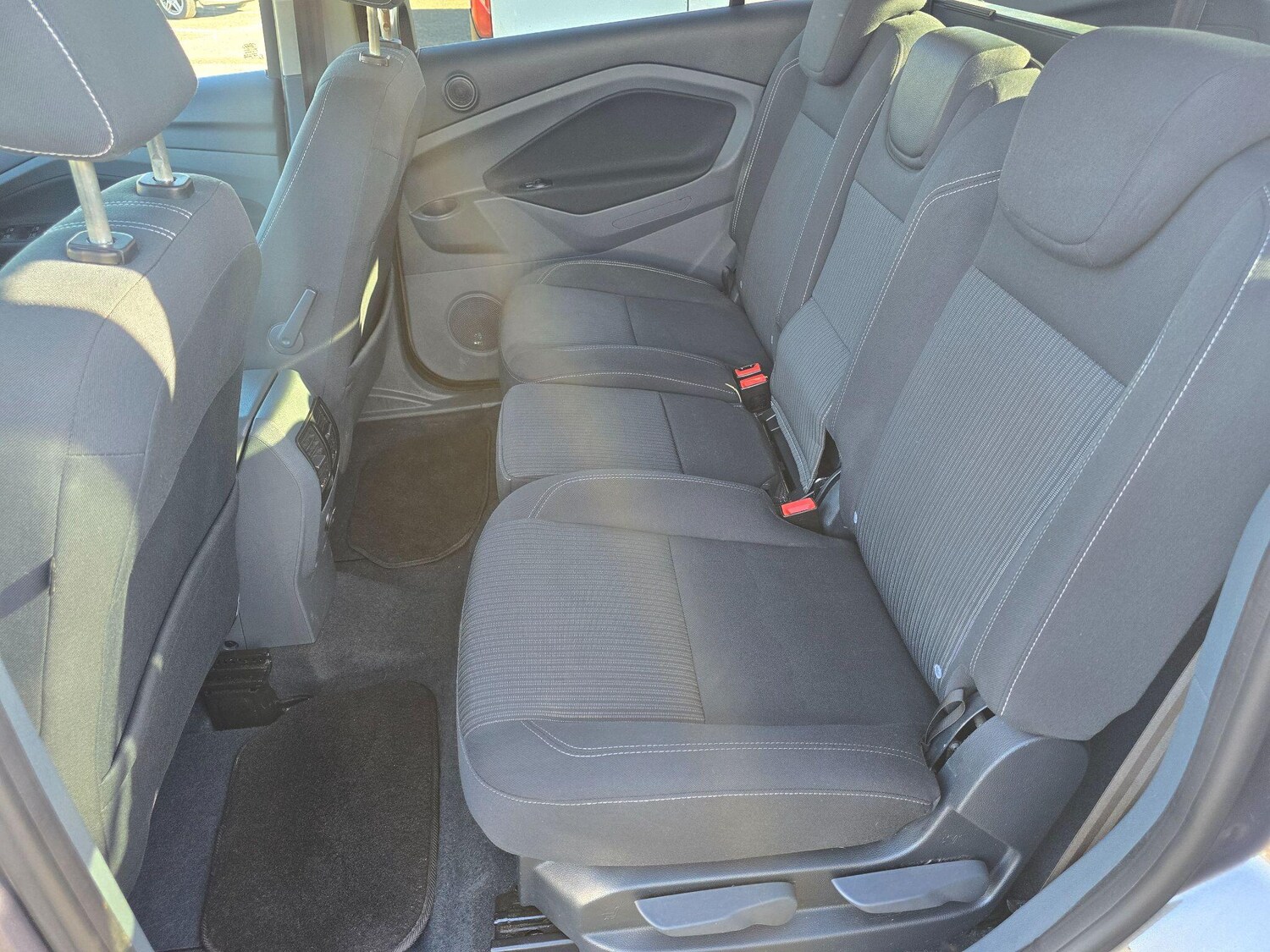 Used Ford Grand C-Max 2012 for sale - 77940073: Photo 16