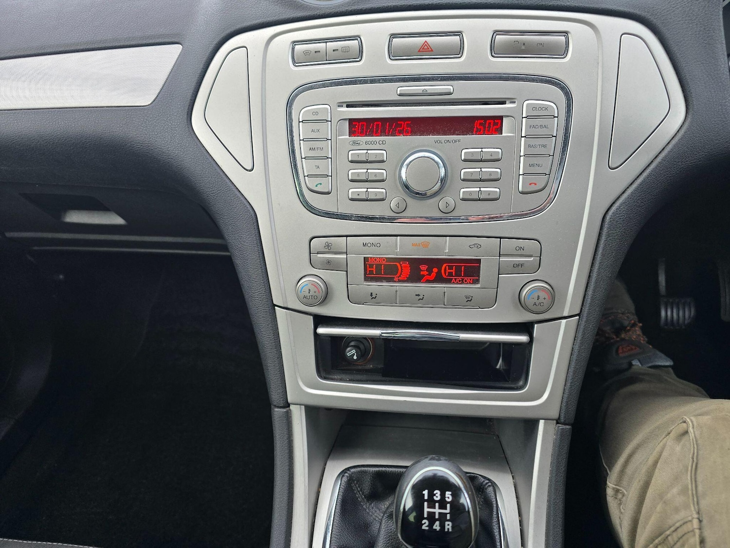 Used Ford Mondeo 2010 for sale - 77387337: Photo 16