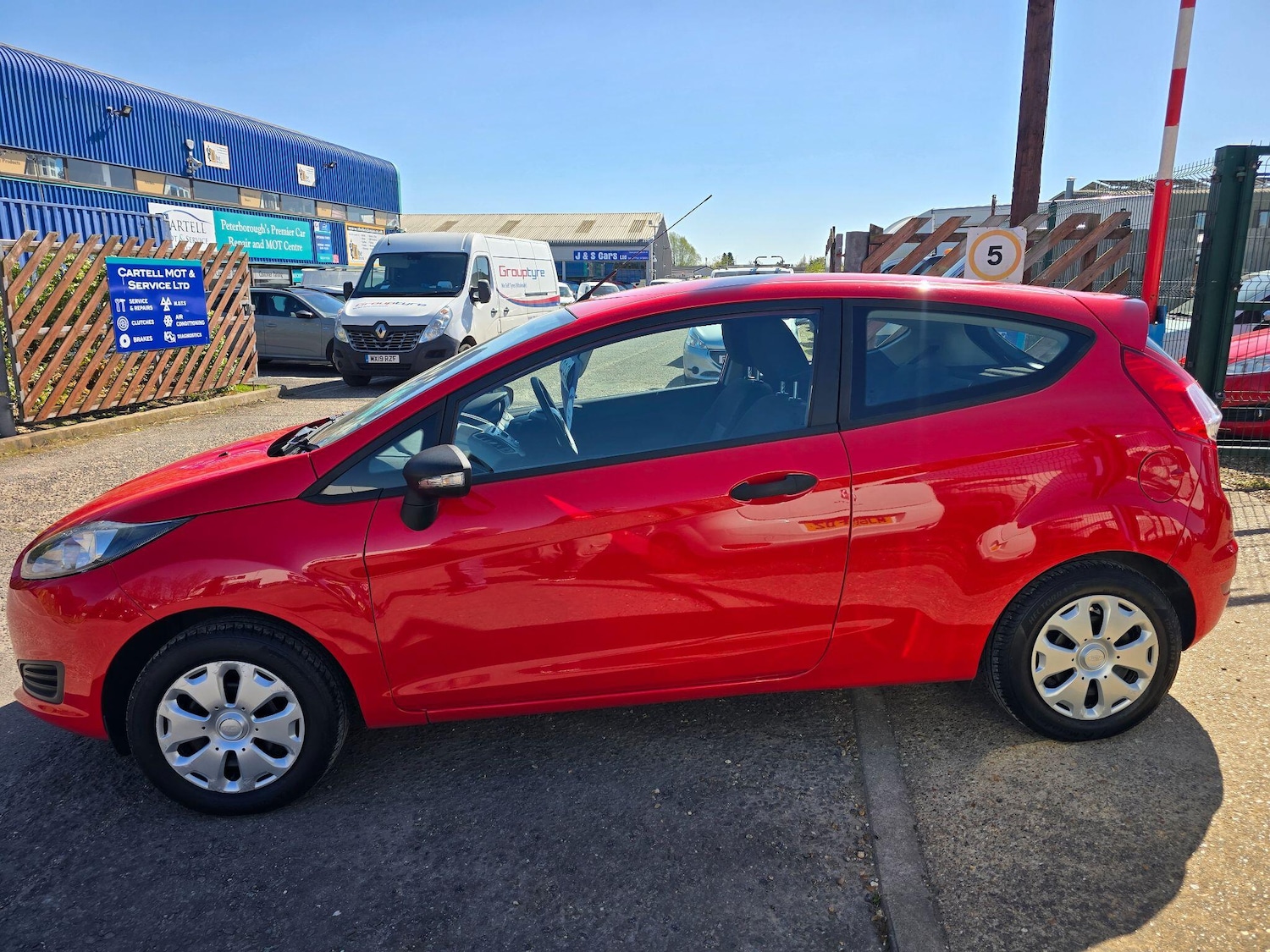 Used Ford Fiesta 2014 for sale - 78170534: Photo 6
