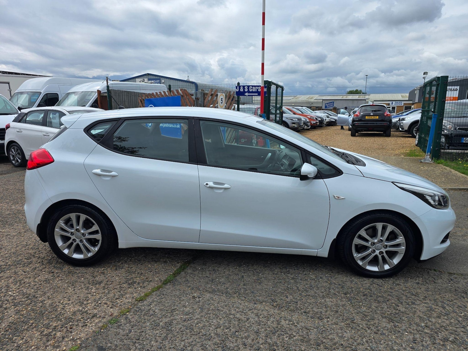 Used Kia Ceed 2014 for sale - 77278931: Photo 2