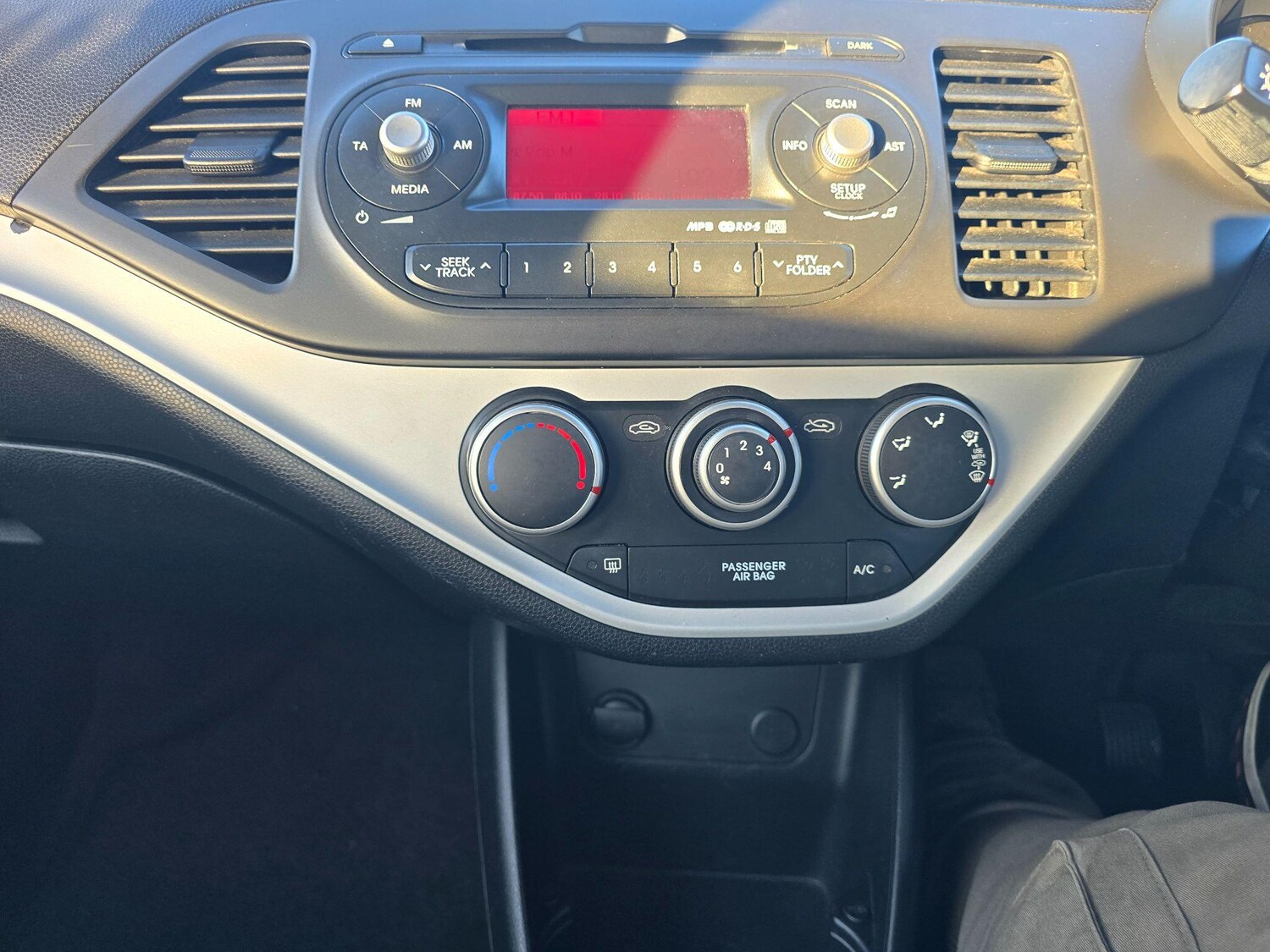 Used Kia Picanto 2011 for sale - 76703689: Photo 17