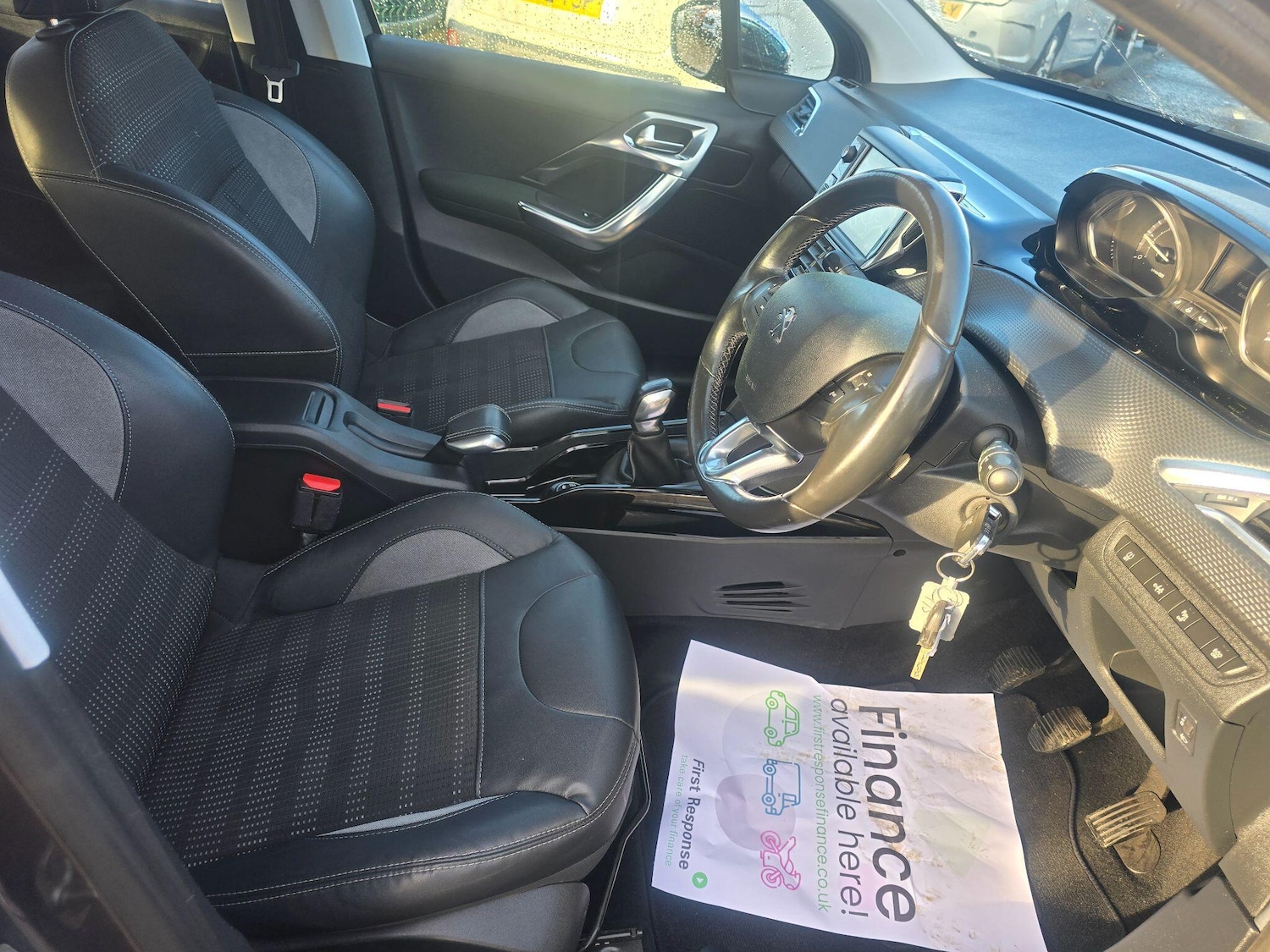 Used Peugeot 2008 2015 for sale - 76989867: Photo 10