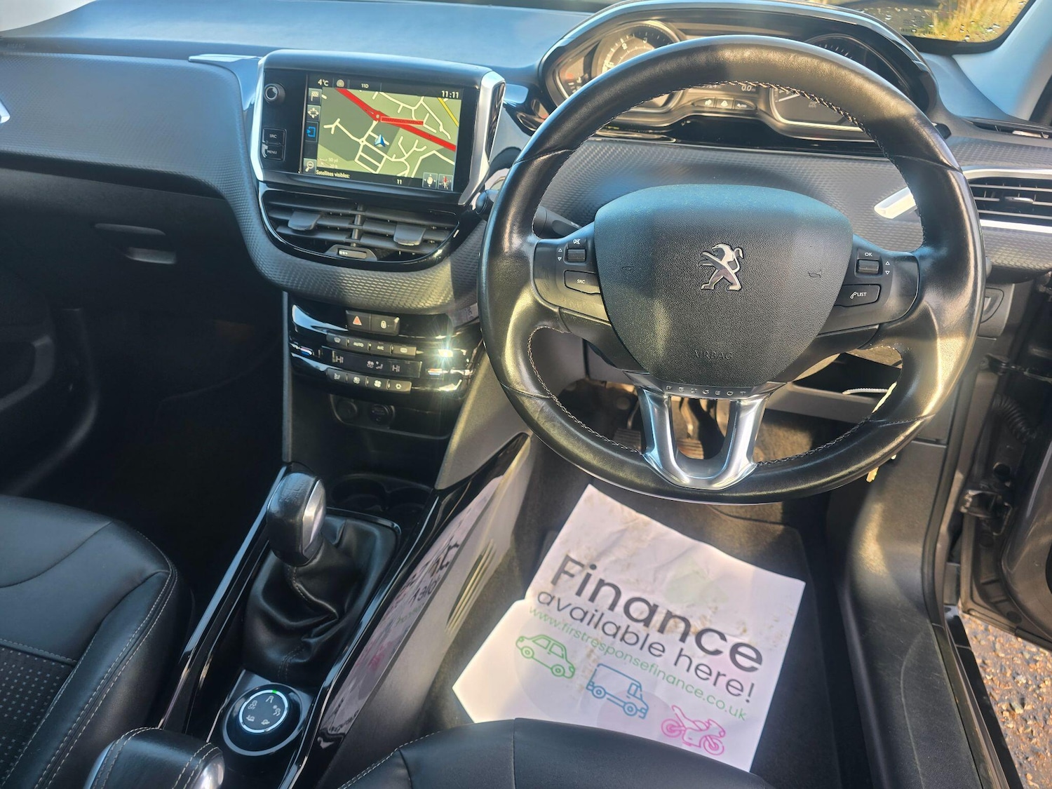 Used Peugeot 2008 2015 for sale - 76989867: Photo 11