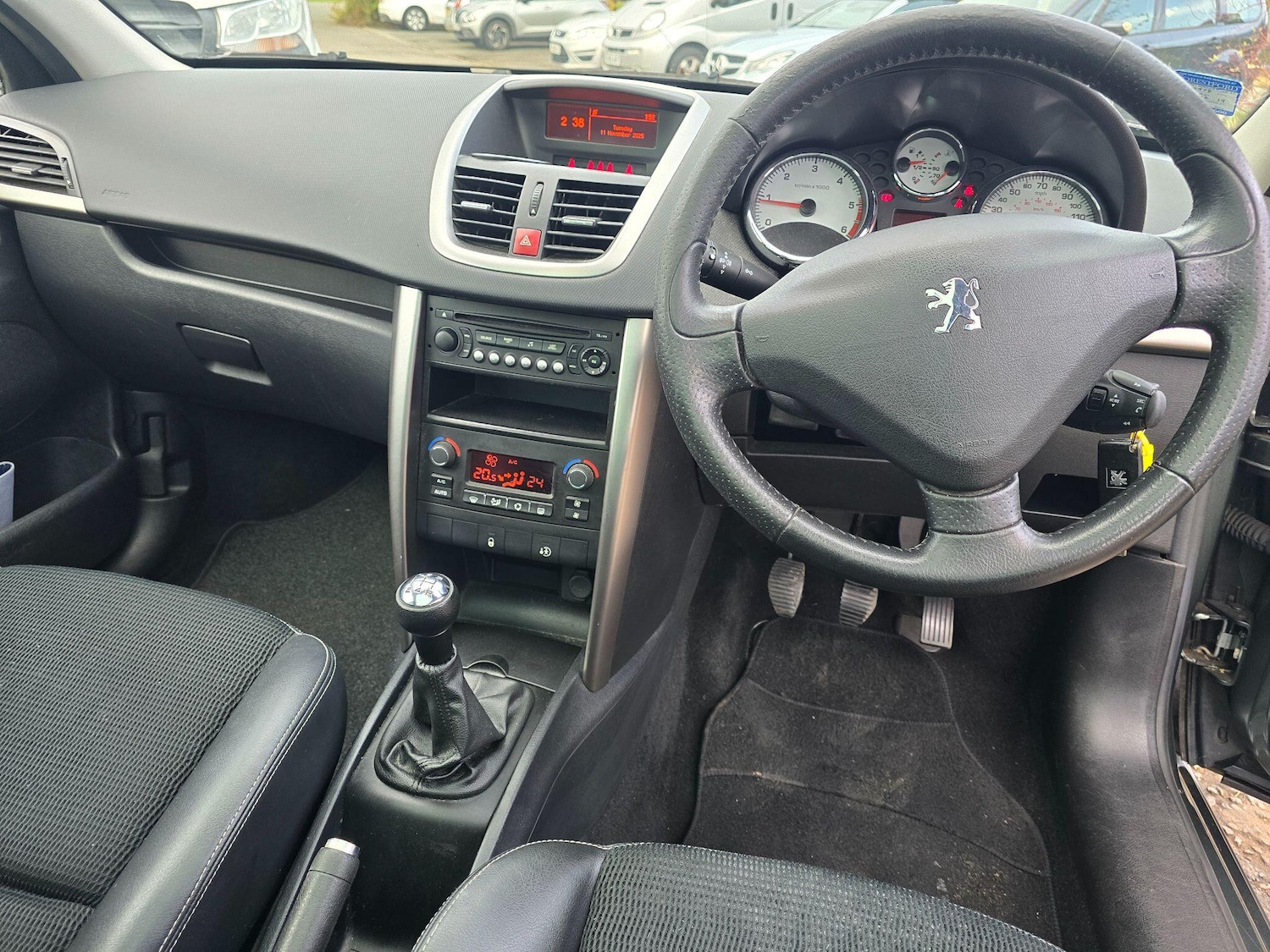 Used Peugeot 207 2011 for sale - 76996138: Photo 11