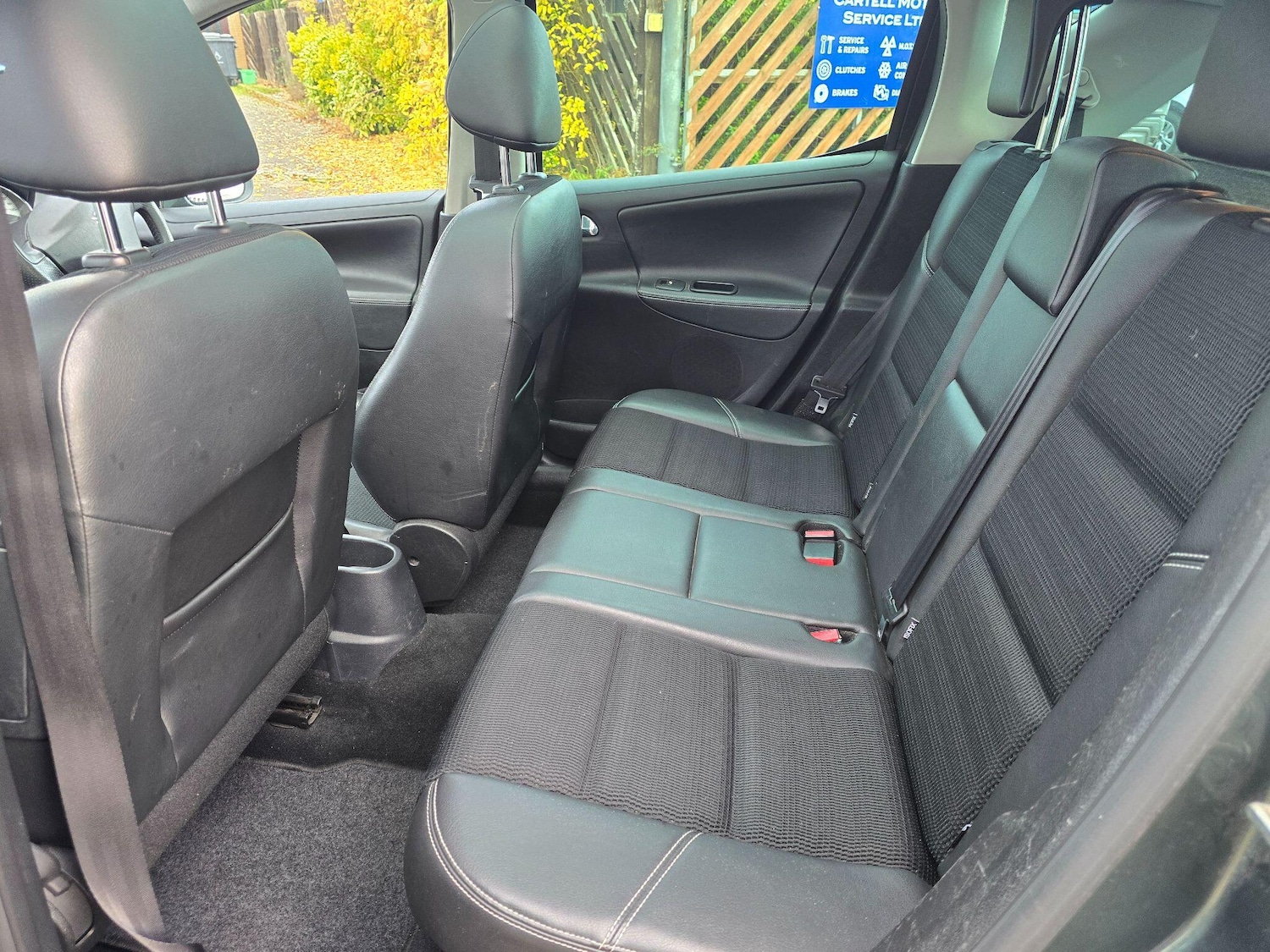 Used Peugeot 207 2011 for sale - 76996138: Photo 16