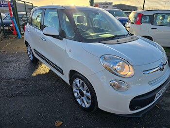 Used Fiat 500L 2013 for sale - 76703691: Photo