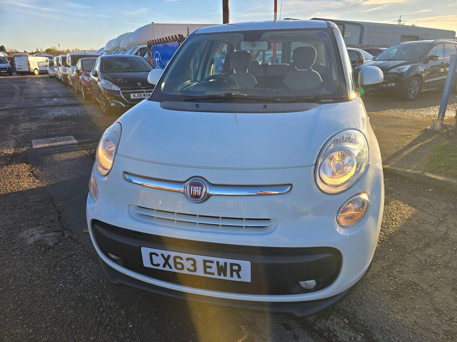 Used Fiat 500L 2013 for sale - 76703691: Photo 8