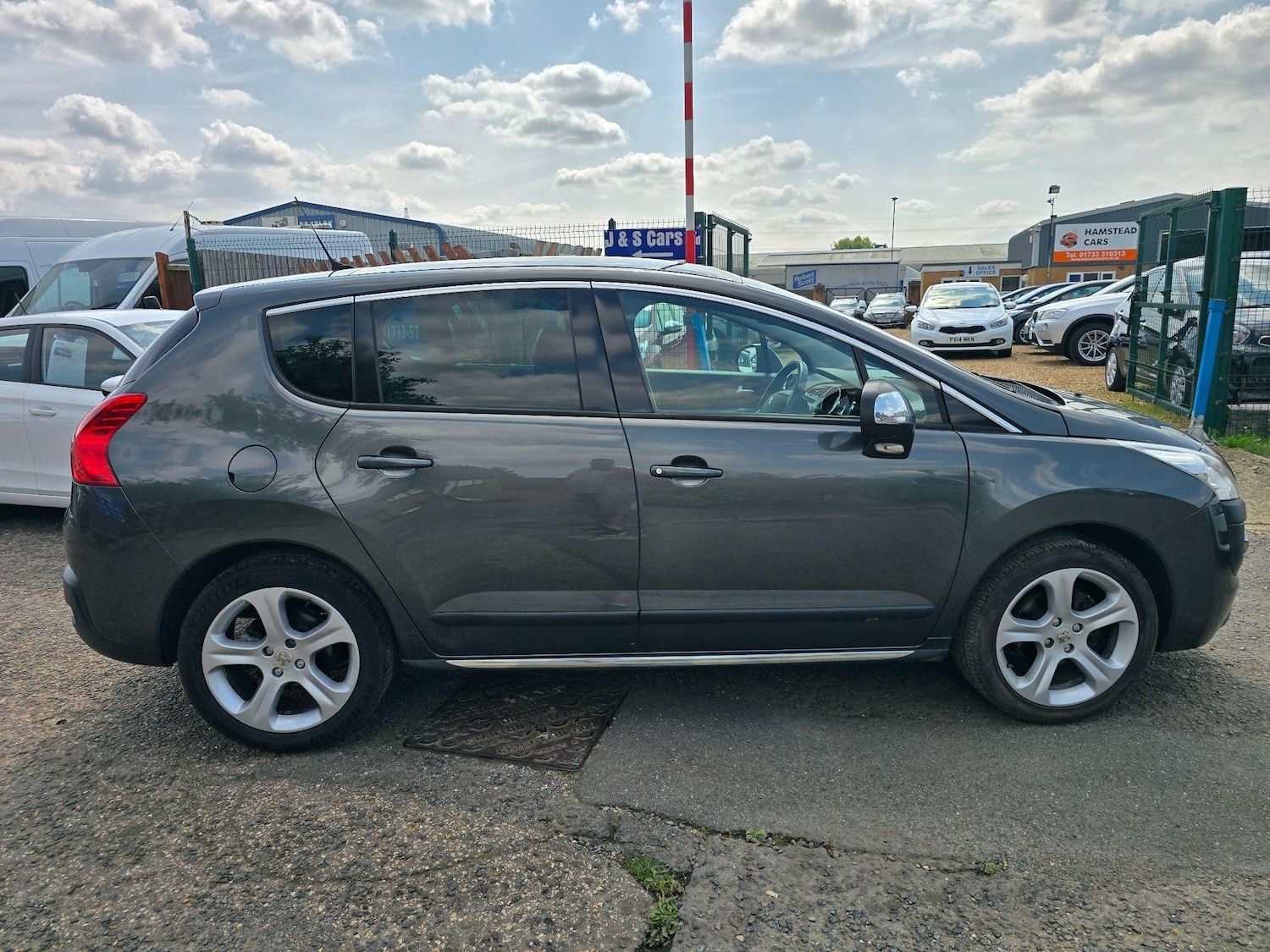 Used Peugeot 3008 2013 for sale - 76703700: Photo 2