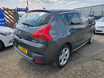 Used Peugeot 3008 2013 for sale - 76703700: Photo