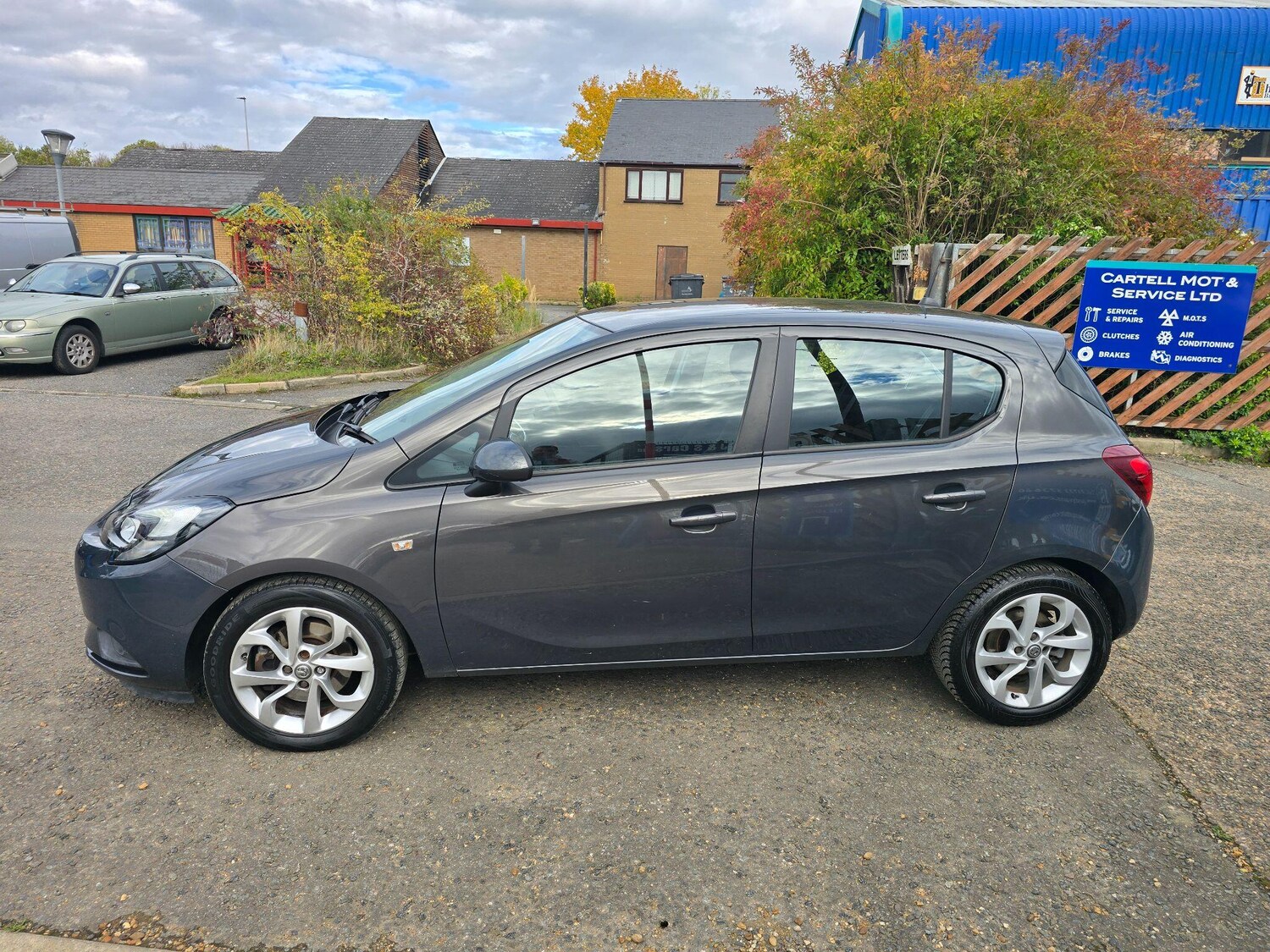 Used Vauxhall Corsa 2015 for sale - 76703669: Photo 6