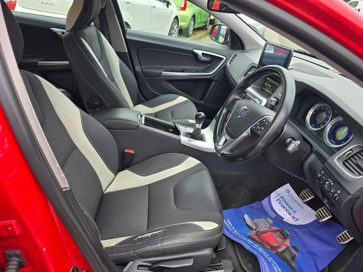 Used Volvo V60 2012 for sale - 77597646: Photo 10