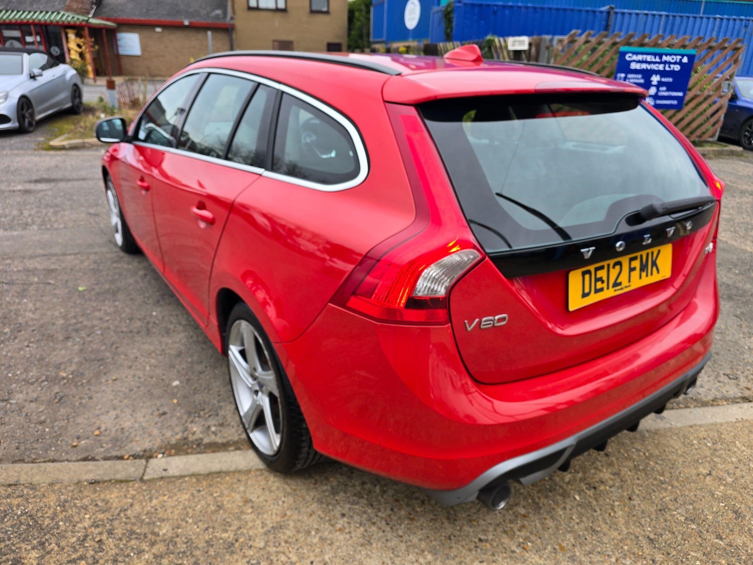 Used Volvo V60 2012 for sale - 77597646: Photo 5