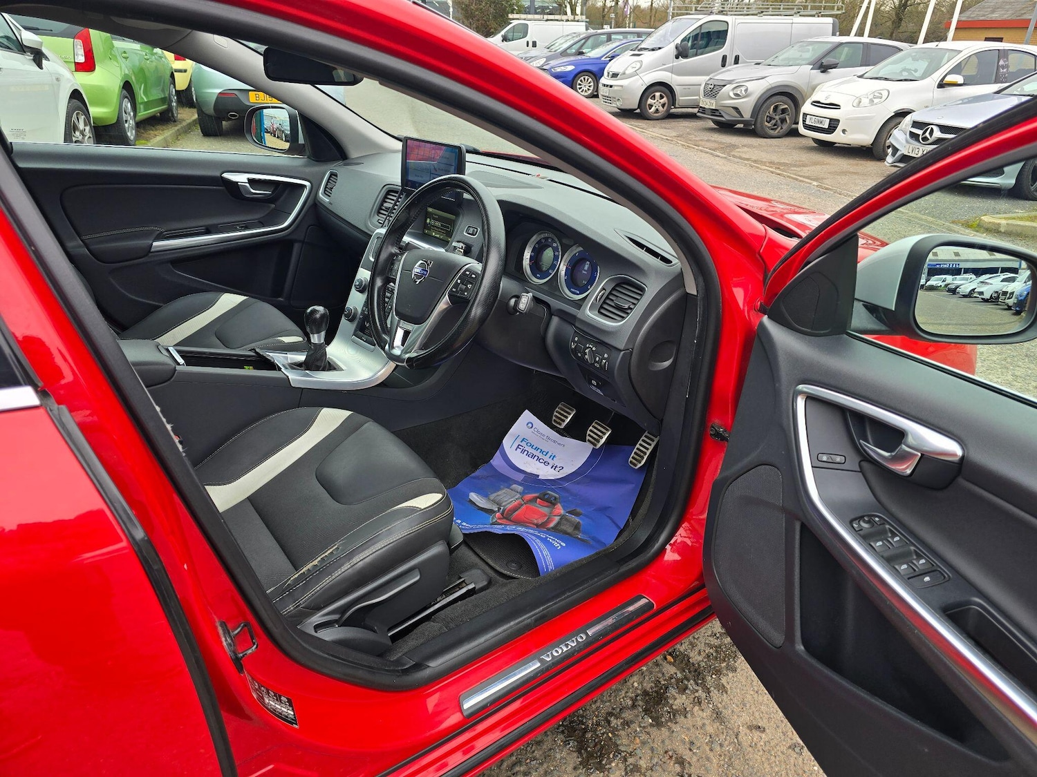 Used Volvo V60 2012 for sale - 77597646: Photo 9