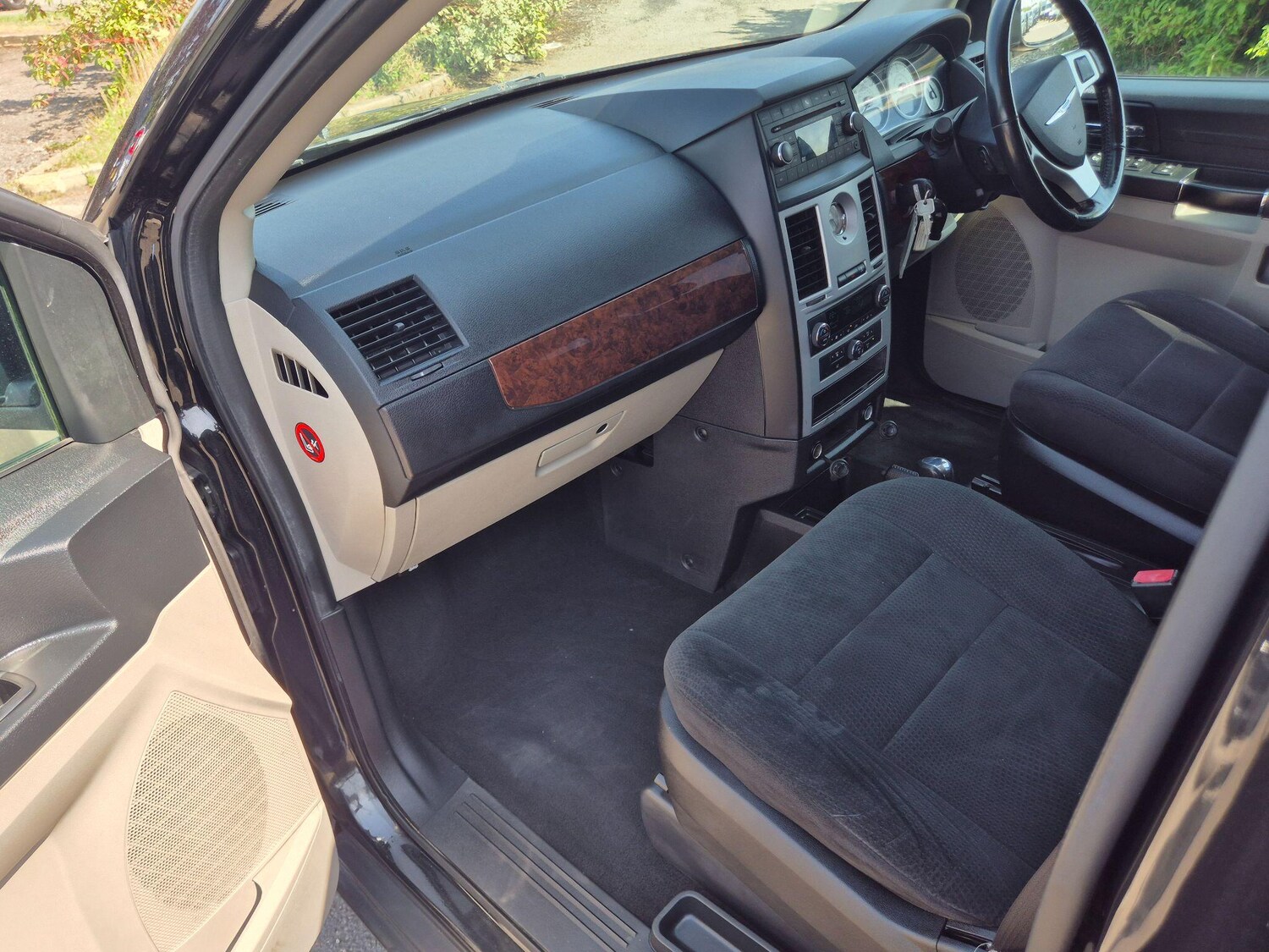 Used Chrysler Grand Voyager for sale - 77612706: Photo 10