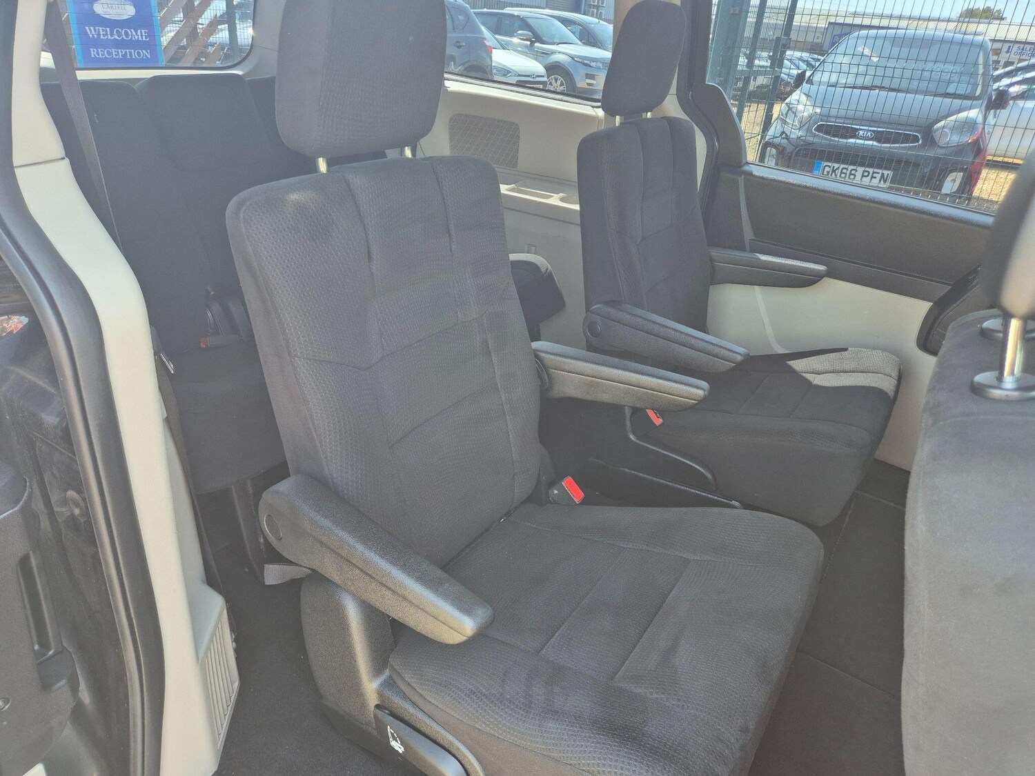 Used Chrysler Grand Voyager for sale - 77612706: Photo 16