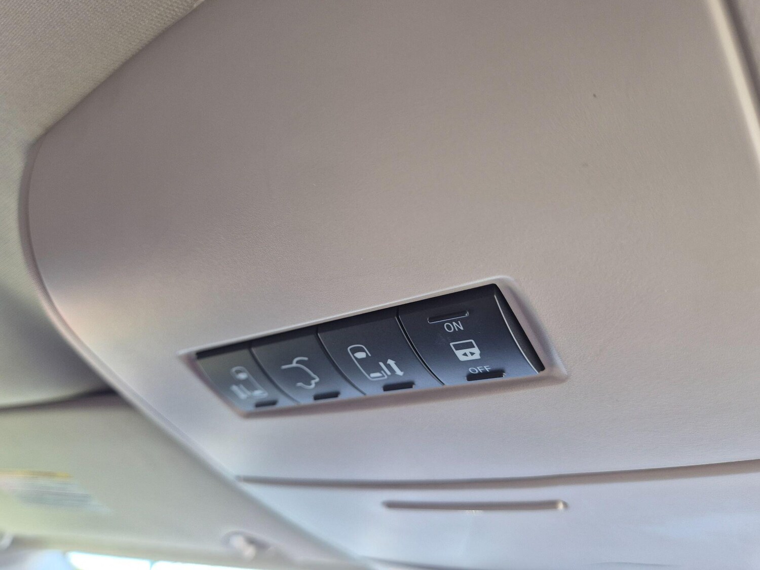 Used Chrysler Grand Voyager for sale - 77612706: Photo 23