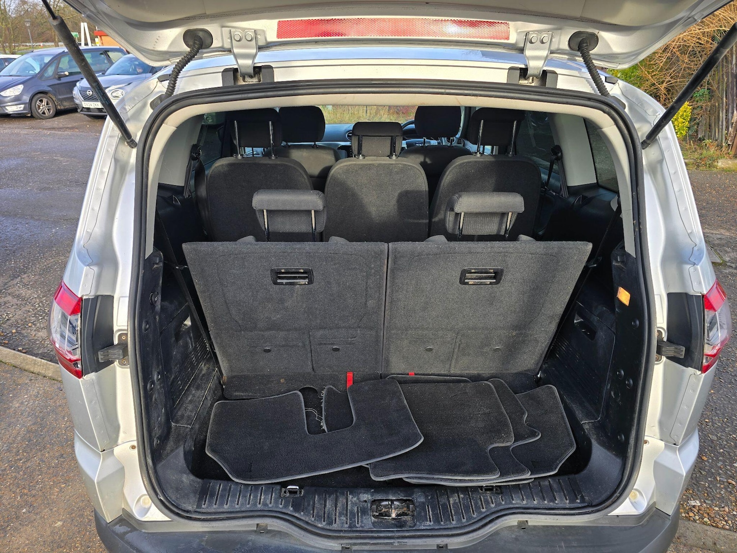 Used Ford S-Max 2010 for sale - 77174681: Photo 14