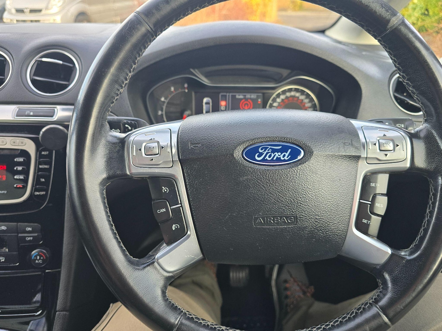 Used Ford S-Max 2010 for sale - 77174681: Photo 18