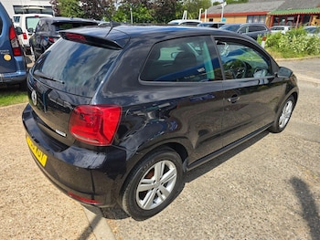 Used Volkswagen Polo 2016 for sale - 79075086: Photo