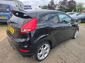 Used Ford Fiesta 2010 for sale - 79589962: Photo