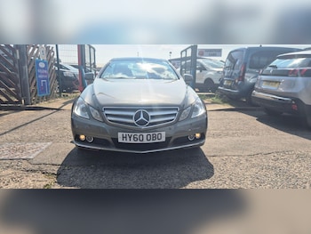 Used Mercedes-Benz E Class 2010 for sale - 79169634: Photo