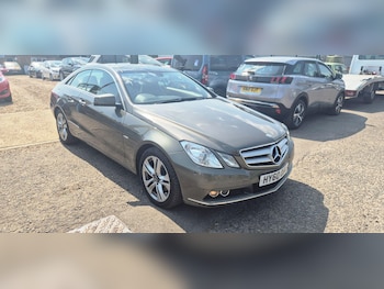 Used Mercedes-Benz E Class 2010 for sale - 79169634: Photo