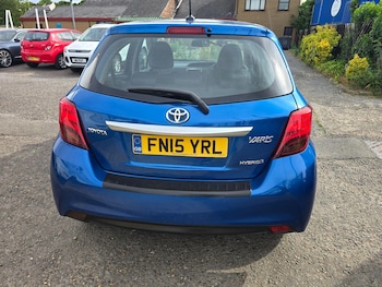 Used Toyota Yaris 2015 for sale - 78772643: Photo