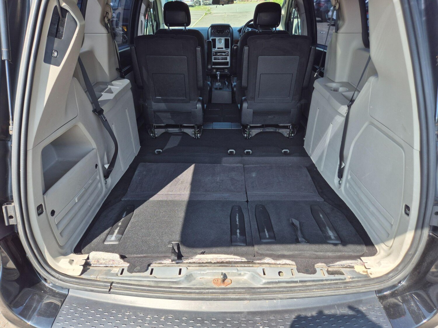 Used Chrysler Grand Voyager 2012 for sale - 76703668: Photo 14