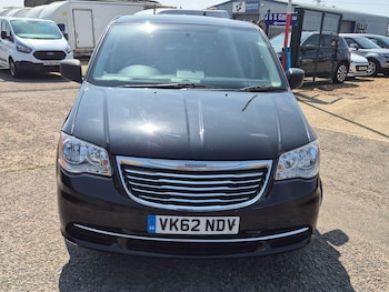Used Chrysler Grand Voyager 2012 for sale - 76703668: Photo