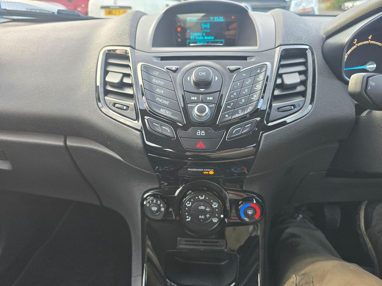 Used Ford Fiesta 2013 for sale - 76703664: Photo 16