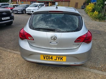 Used Vauxhall Astra 2014 for sale - 79417701: Photo