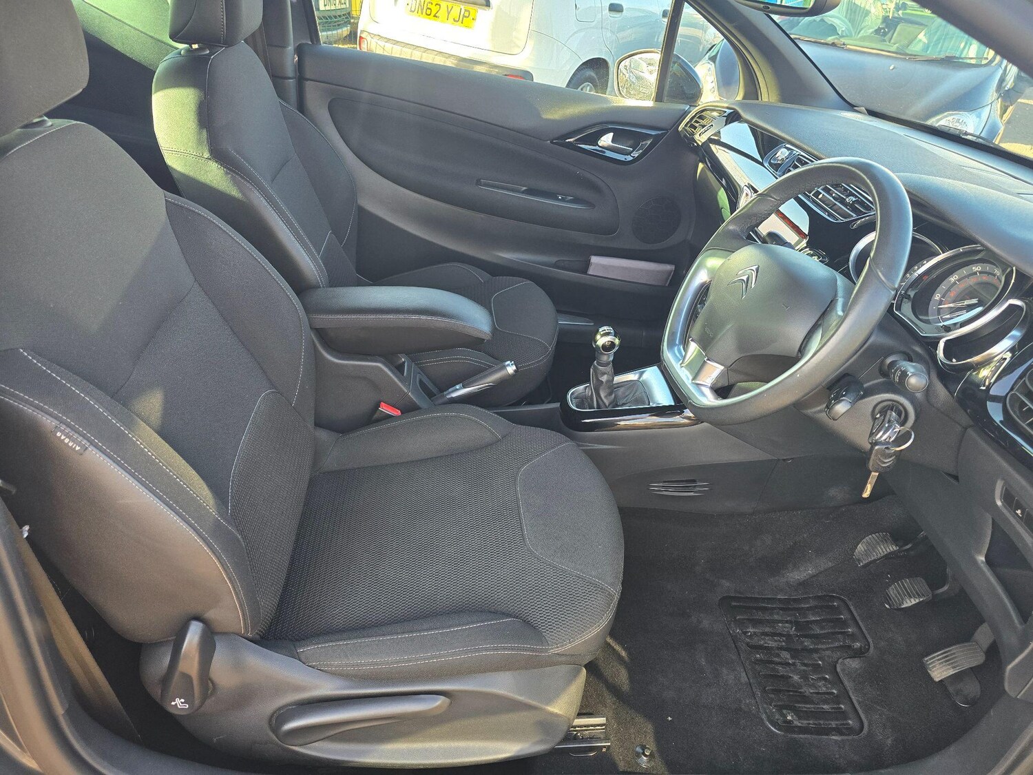 Used Citroen DS3 2013 for sale - 76703663: Photo 10