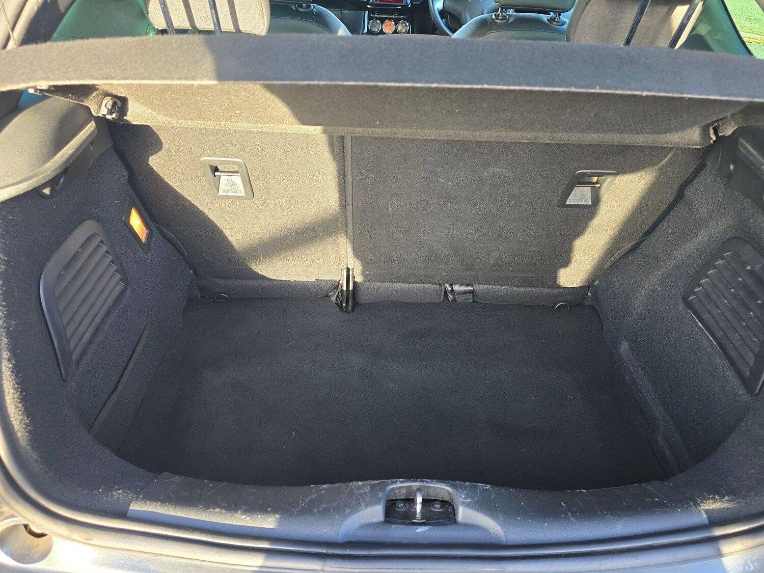 Used Citroen DS3 2013 for sale - 76703663: Photo 12