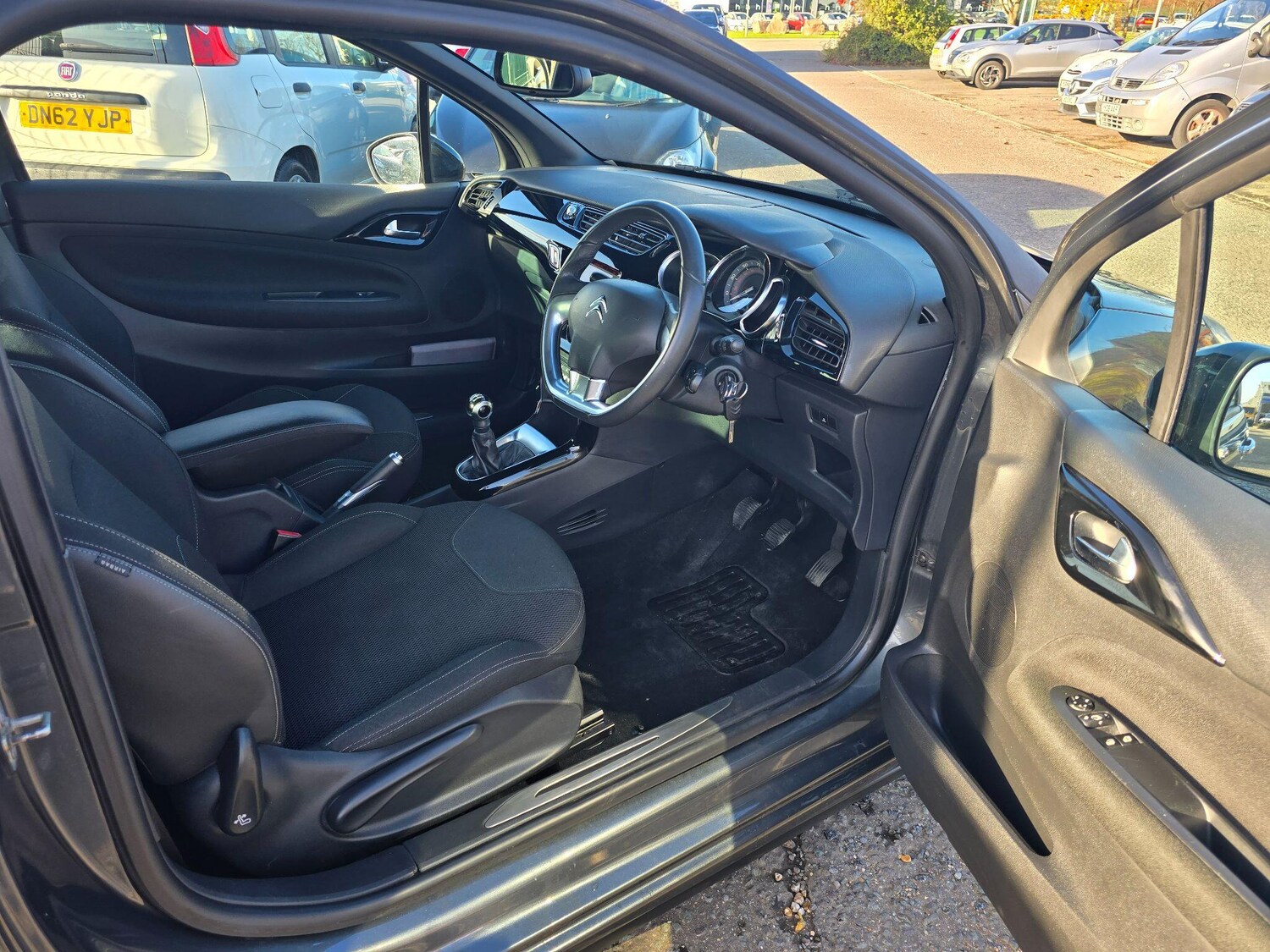 Used Citroen DS3 2013 for sale - 76703663: Photo 9