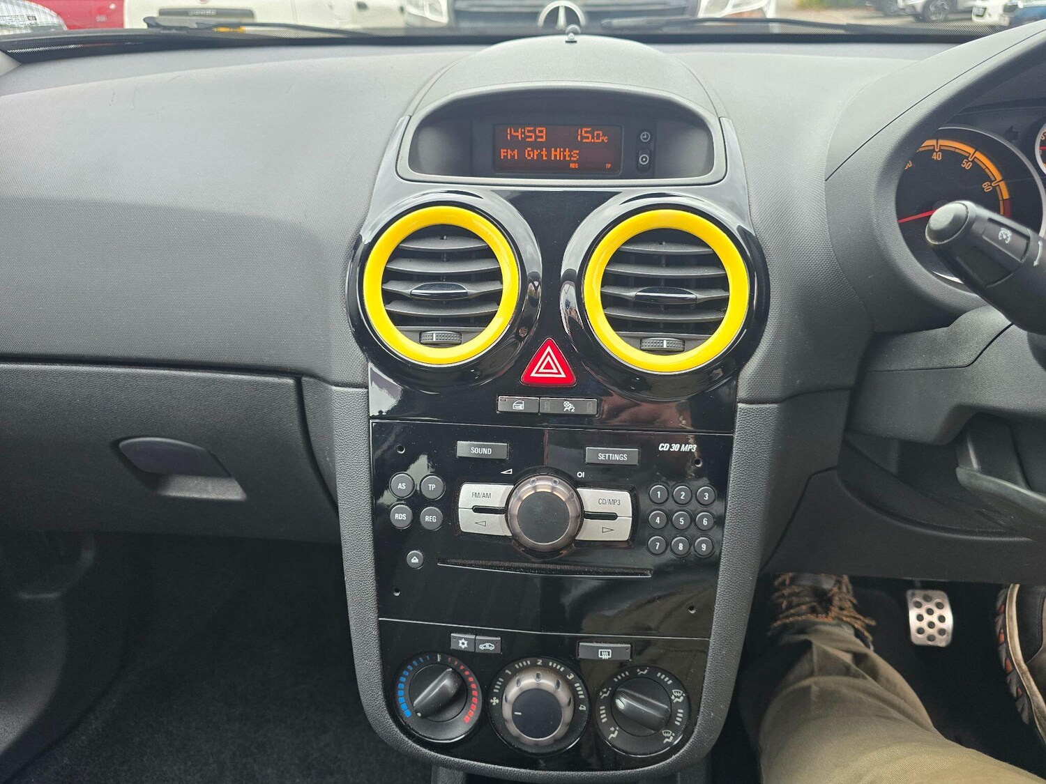 Used Vauxhall Corsa 2012 for sale - 76703706: Photo 19